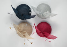 4 hat colour variations of hat with both and matching feathers.